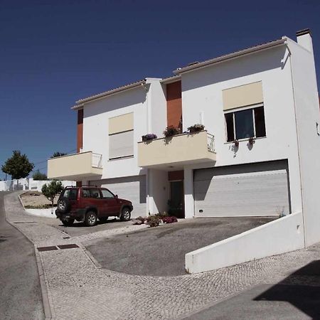 Casa com 3 confortáveis quartos ao lado do Mosteiro Batalha Exterior foto