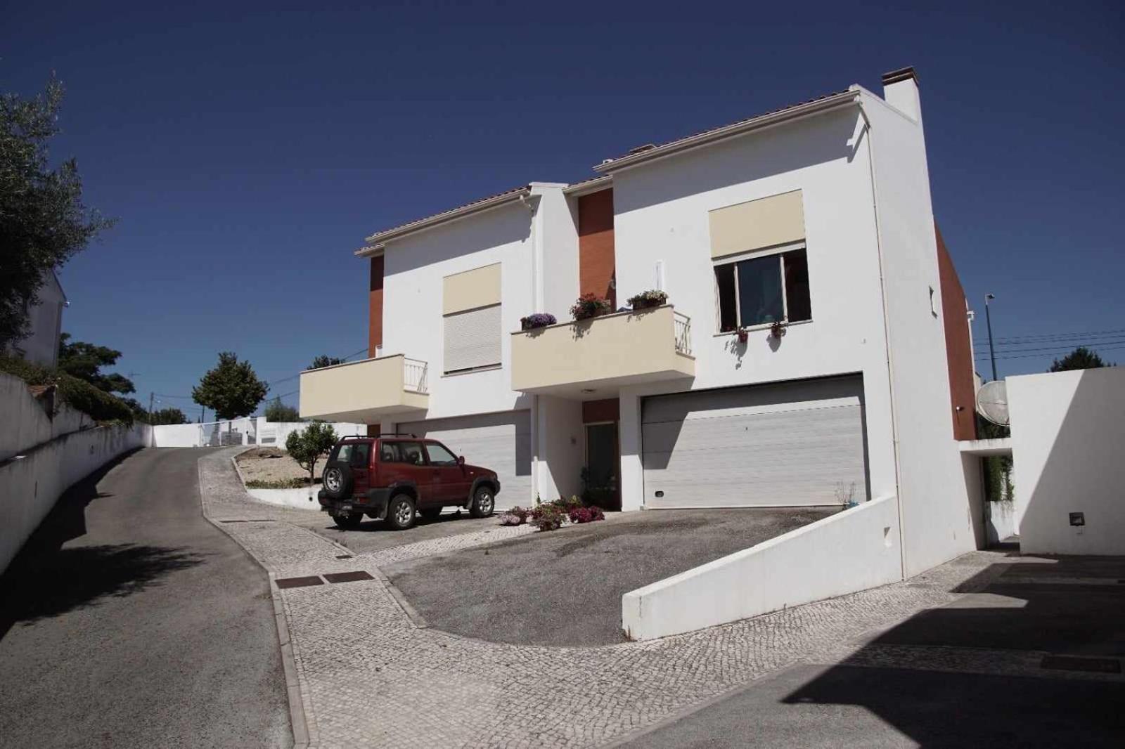 Casa com 3 confortáveis quartos ao lado do Mosteiro Batalha Exterior foto
